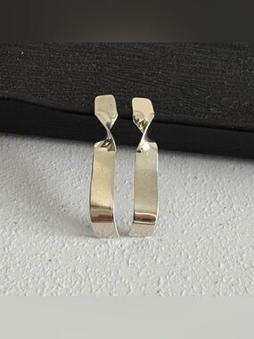 Sterling Silver 925 Modernist Twist Drop Earrings
